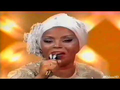 Elza Soares canta Bom dia Portela no Globo de Ouro 1975 (Vídeo HD  e Áudio Remasterizado)