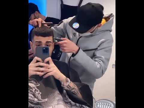 Capo Plaza ascolta SEVEN 7oo #capoplaza #SEVEN7oo👽👽