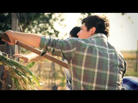 Remmy Valenzuela - 30 Cartas (Video Oficial 2012)