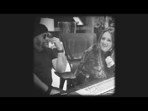 Sweet Lizzy Project - “Otra Revolución” feat. @CarlosVarela (Behind the Scenes)