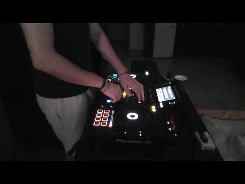 Techno Set Warm up  Bezouzou