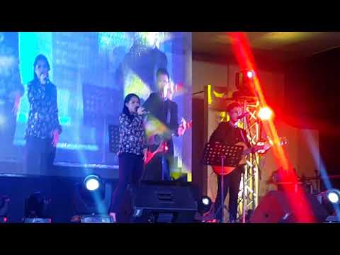 Jeff Escarda and Leela Laburada- all of me cover