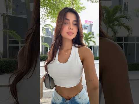 Golden hour #denimwalk #sunsetstrut #casualfitvibes #denim #jeans #viralvideo #shortvideo #alina