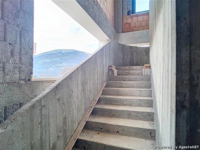 Capannone industriale in VENDITA  MURO LUCANO