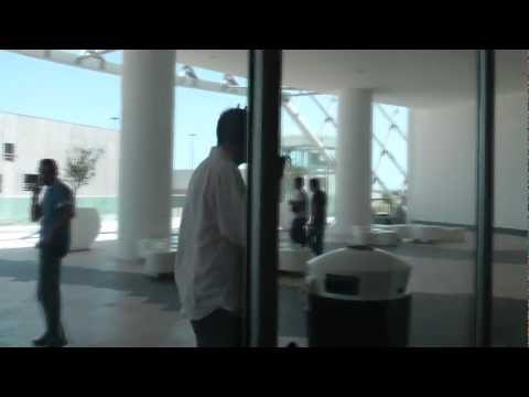 ALLAKATALLA - Jonathan studia per gli esami (14/06/2012)