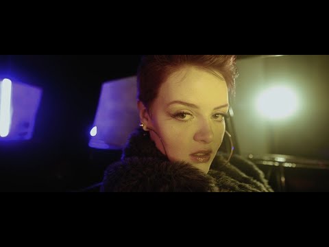 Bianca Hoffmann | Sangue e Lua {Remix}