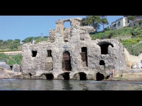 Napoli Marechiaro il Palazzo degli spiriti