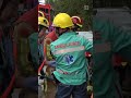 Man KLAPT met auto TEGEN BOOM AAN | #shorts