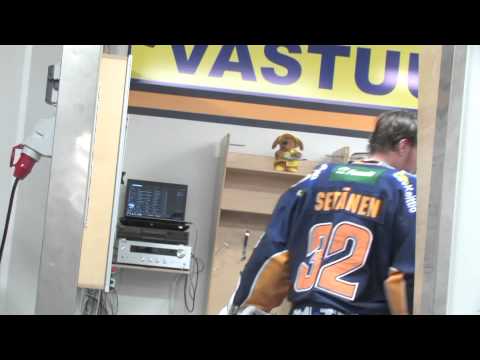 26.2.2015 Lukko-Kärpät: Parhaat palat kentän ulkopuolelta.