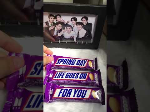 BTS SNICKERS