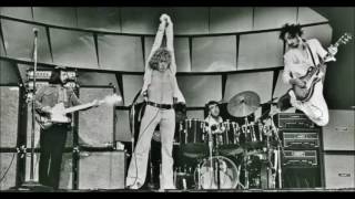 The Who -  Squeeze Box  (Live - 1976, Wales)
