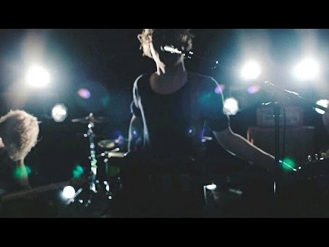 Toni Trash // Stelzen