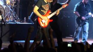 Joe Satriani-Crowd Chant-PARIS La Cigale 2010 10 26