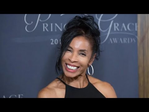 Khandi Alexander Biography