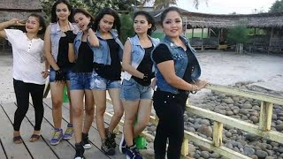 Download lagu DUET CEWEK CENTIK REMIX SLOW SIMALUNGUN - ABANG ABANG- Icha ft Lena Cipt.Panca I Saragih mp3 Download lagu DUET CEWEK CENTIK REMIX SLOW SIMALUNGUN - ABANG ABANG- Icha ft Lena Cipt.Panca I Saragih mp3