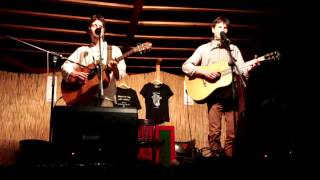 Video Nestíháme - Každou noc nový den střídá (Bob Dylan cover)