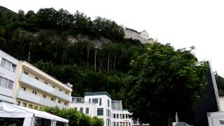 preview picture of video 'アキーラさん散策②リヒテンシュタイン・ファドゥーツ市街Vaduz,Liechtenstein'