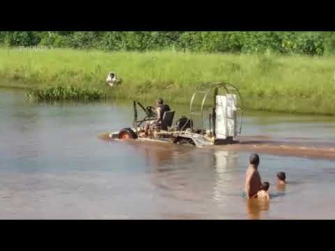 'Professor Pardal' de Tanabi inventa veículo anfíbio