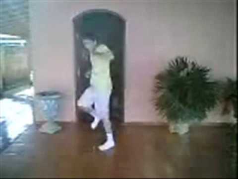 melbourne shuffle [BRA]