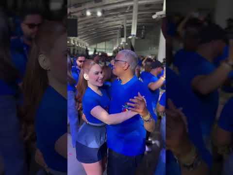 Jenny Blanco y Johnny Vásquez no se podían quedar sin bailar 💃🏻🥳📺