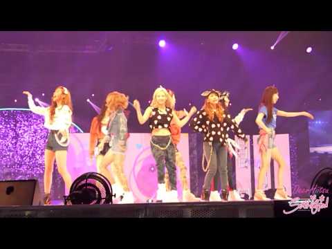 [Fancam] 130622 SNSD - Gee ( SoShi @ Asia Style Collection in Singapore 2013 )