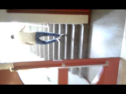 Vrickade foten så du kan sluta filma!