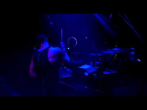 Eiffel 65 - Blue (KNY Factory Remix) [Live on NYE]