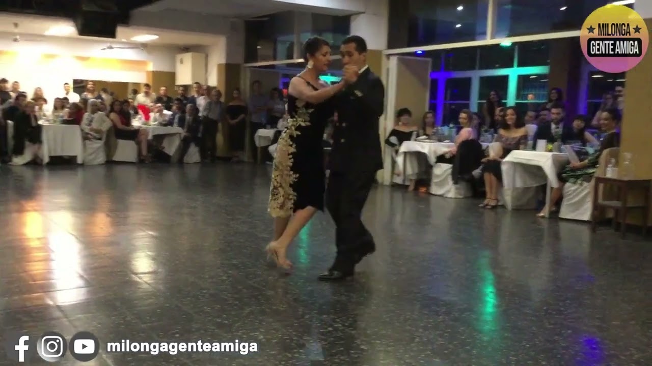 Cristian Correa y Miriam Copello en Milonga Gente Amiga 2022 - 3 de 3