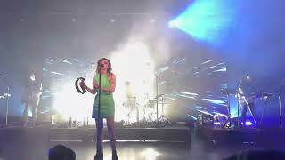 CHVRCHES&#39; Tribute to Shane: &quot;Night Sky&quot; - Seattle, WA (30 Sep 2022)