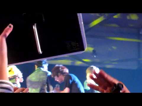 [FANCAM-DOOJOON] 120303 Beautiful Show Singapore