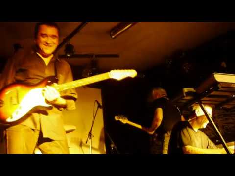 NewNewWave Live@Paris