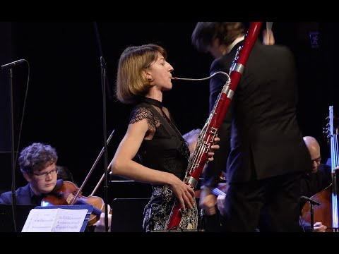 Valeria Curti plays L. Milde - "Tarantella" for bassoon and strings (arr. V. Curti)