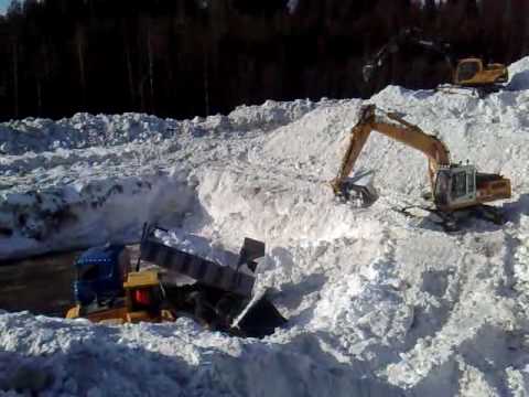 Lumen ajoa espoolaisittain_II  The Snow moves in Finland_II