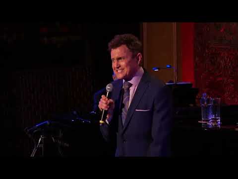 Jeff Harnar sings Sinatra's "That's Life/The World Goes 'Round" from New York, New York at 54 Below!