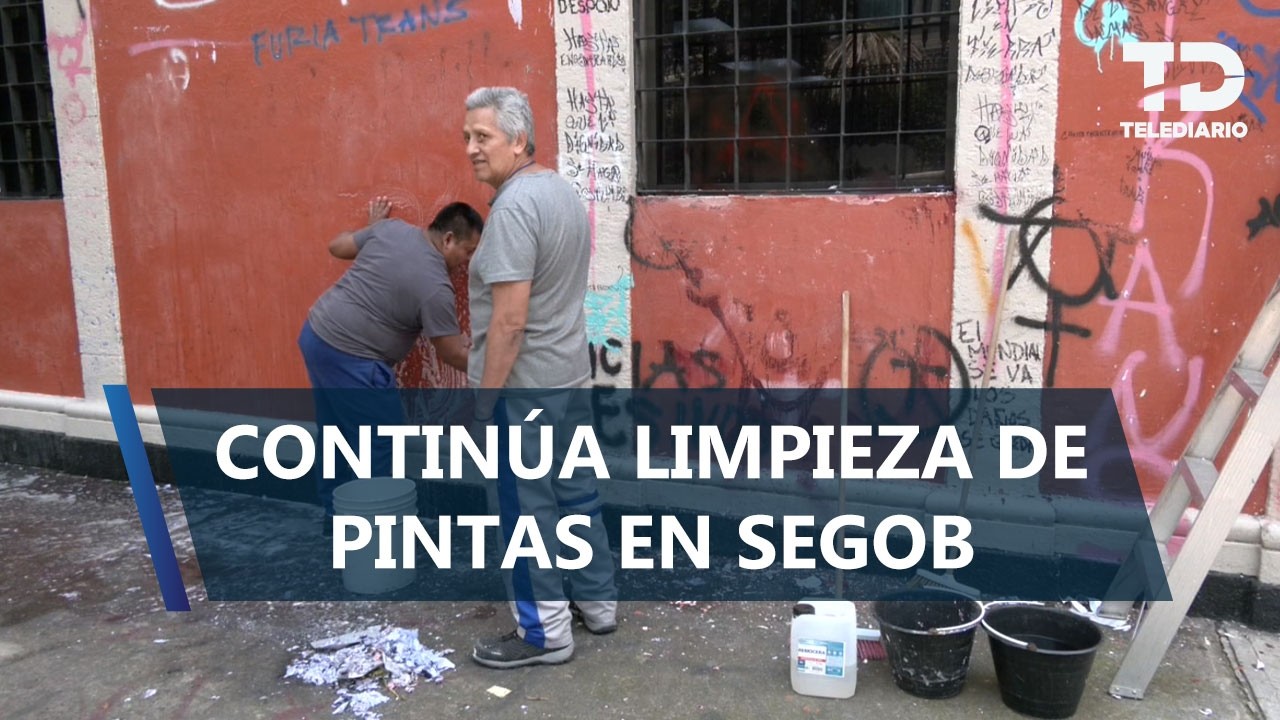 Prenden fuego a acceso de la Segob durante protesta de la comunidad trans en CdMx