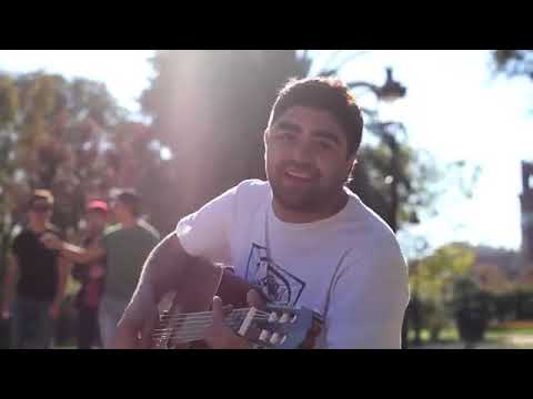 A mil ( Versión Acústica) en Barcelona