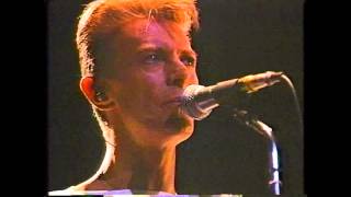 David Bowie - I Can&#39;t Give Everything Away [unofficial video]
