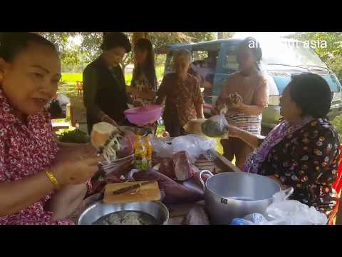 Visiting homeland - Cooking Lunch With Family And Mom And Dad Friends Video