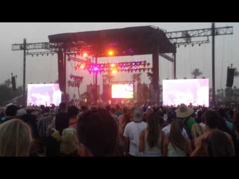 Coachella 2014 Weekend 1 04-12-2014 MGMT - Time To Pretend