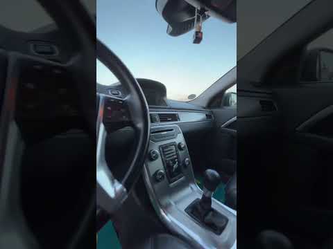 фото volvo v70 iii 0