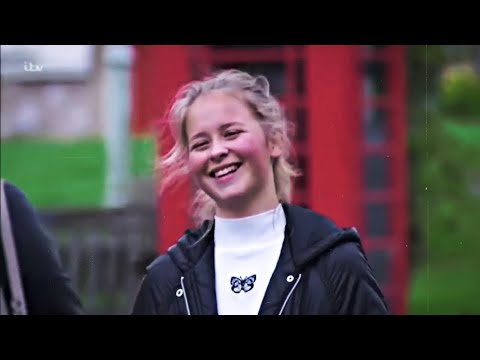 Liv Flaherty 30th September 2020 - vinny stands liv up on their first date