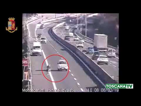 2019-02-08 PISTOIA - IN RETROMARCIA SU A11 PER RECUPERARE MERCE