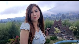 Download lagu Hadiah batik pekalongan Karaoke dangdut duet Indah shememey mp3 Download lagu Hadiah batik pekalongan Karaoke dangdut duet Indah shememey mp3