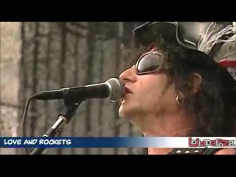 Love And Rockets - Haunted When The Minutes Drag - Lollapalooza 2008