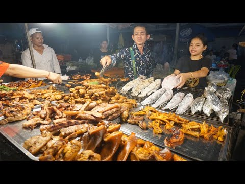 Amazing Various Cheap Soup on The Street @Orussey - Cambodia Street Food in Evening Until Night