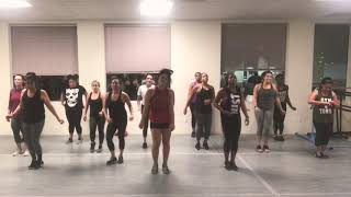 Sopa de Caracol by Elvis Crespo ft Pitbull || Cardio Dance Party with Berns