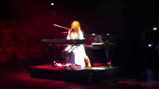 Tori Amos - "General Joy" Live in Copenhagen