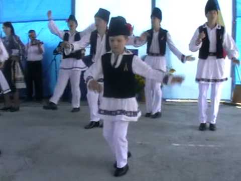 09 ZIUA COMUNEI RÂCIU - SFÂNTUL ILIE - DANSURI RACIU