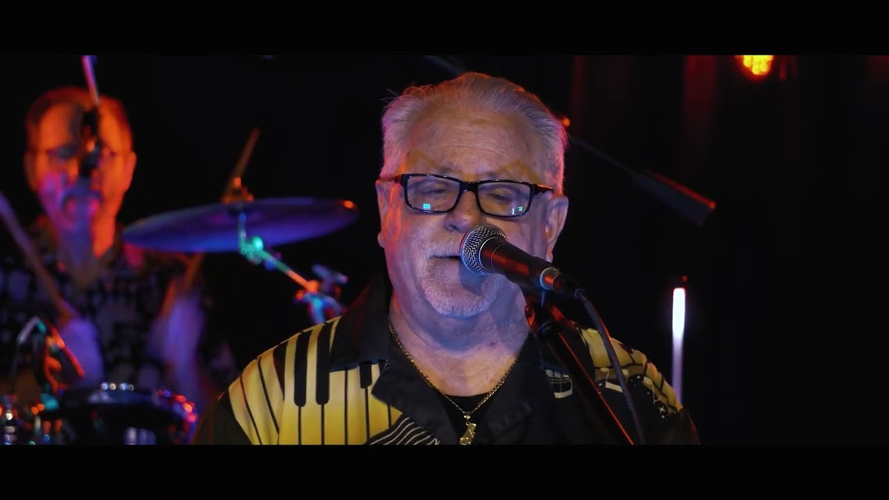 Promotional video thumbnail 1 for Rogue Country