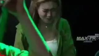 Download lagu Cewek mabok goyang sahdu mp3 Download lagu Cewek mabok goyang sahdu mp3